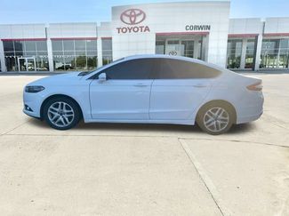 Used 2016 Ford Fusion SE FWD video 2