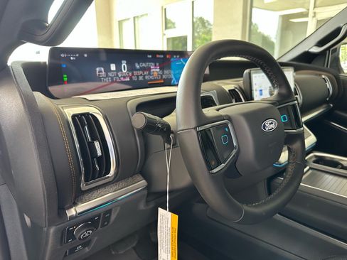 New 2027 Ford Expedition Tremor w/ Driver's Package AWD/4WD image 21