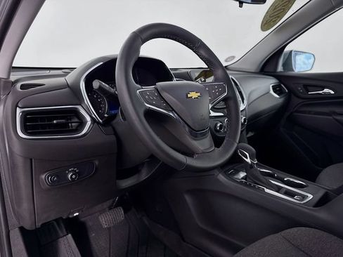 Used 2024 Chevrolet Equinox LT AWD/4WD image 9