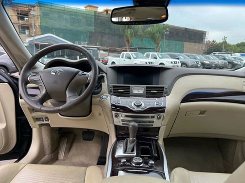 Used 2012 INFINITI M37 w/ Premium Pkg image 12
