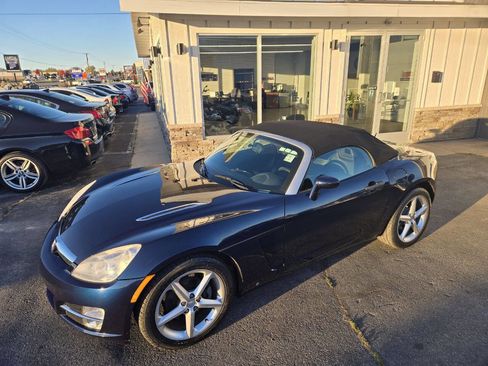 Used 2008 Saturn Sky w/ Premium Trim Package image 4