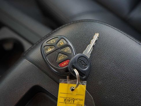 Used 2011 Chevrolet Tahoe LT image 28