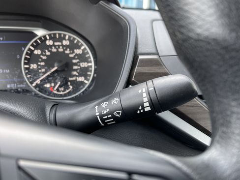 Used 2023 Nissan Altima 2.5 SV image 19