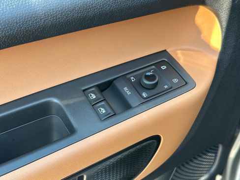 New 2025 Volkswagen ID. Buzz Pro S image 30