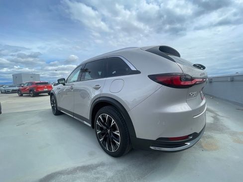 Certified 2024 MAZDA CX-90 Plug-In Hybrid w/ Premium Plus AWD/4WD image 4