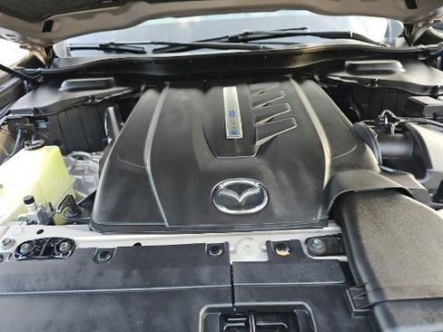 Used 2024 MAZDA CX-90 Plug-In Hybrid w/ Premium Pkg AWD/4WD image 4
