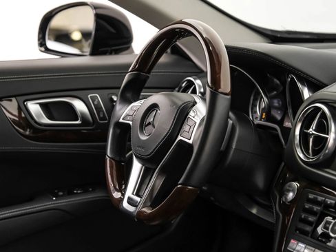 Used 2013 Mercedes-Benz SL 550 SL 550 Roadster 2D image 14