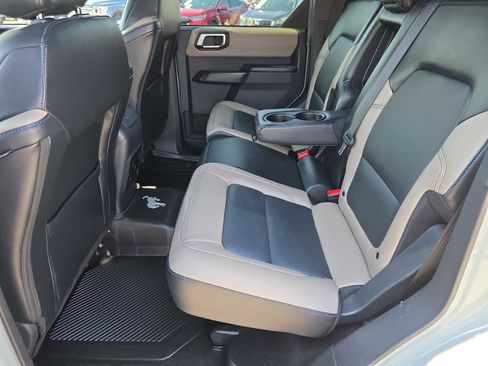 Used 2024 Ford Bronco Wildtrak image 33