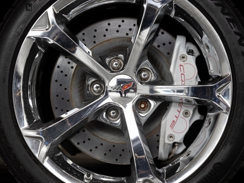 Used 2013 Chevrolet Corvette Grand Sport w/ 2LT Preferred Equipment Group image 11