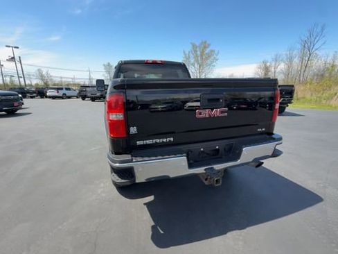 Used 2015 GMC Sierra 2500 SLE w/ SLE Preferred Package AWD/4WD image 7