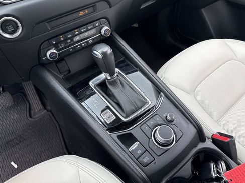 Used 2024 MAZDA CX-5 AWD 2.5 S w/ Preferred Package image 15