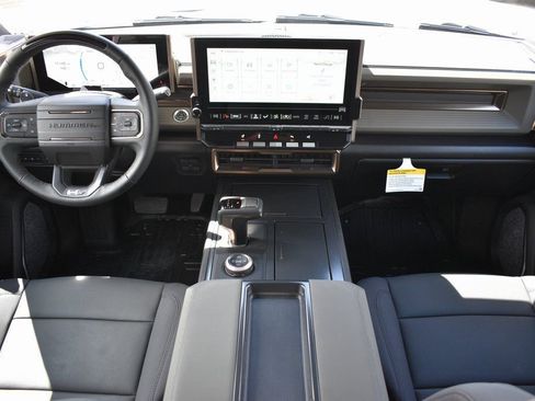 New 2025 GMC Hummer EV 2X w/ LPO, Illumination Package image 15
