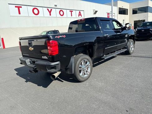 Used 2016 Chevrolet Silverado 2500 High Country w/ Duramax Plus Package AWD/4WD image 9