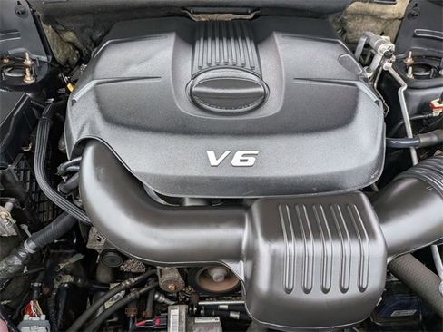 Used 2014 Jeep Grand Cherokee Limited image 32