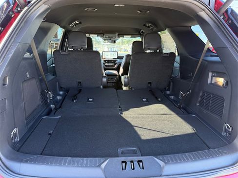New 2025 Ford Explorer ST-Line w/ Premium Package image 17