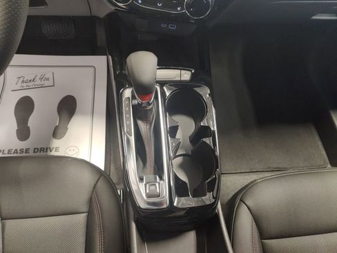 New 2025 Chevrolet Trax RS w/ Sunroof Package image 11