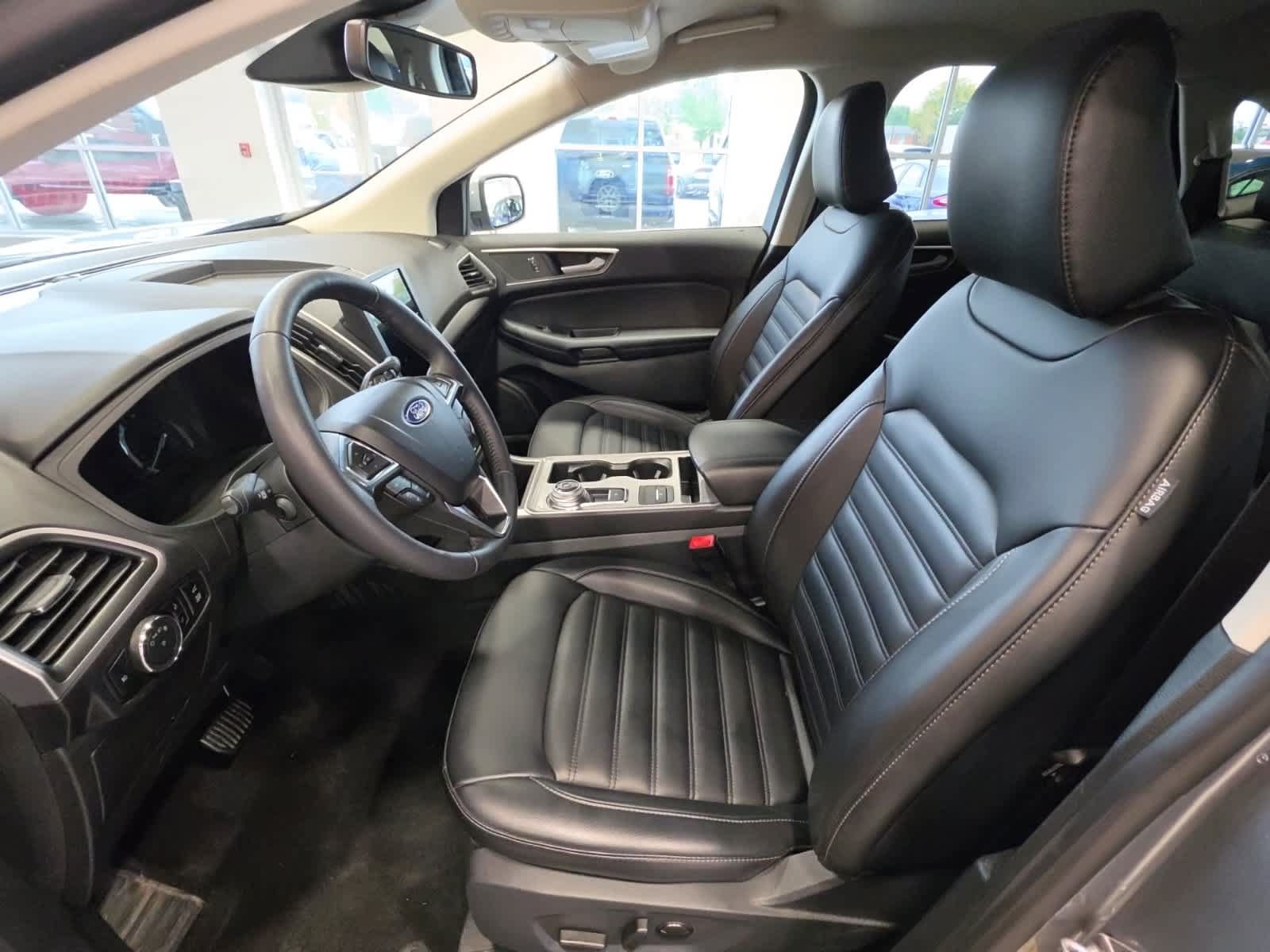Used 2024 Ford Edge SEL w/ Convenience Package AWD/4WD image 16