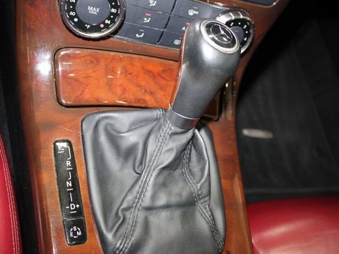Used 2012 Mercedes-Benz SLK 350 image 46