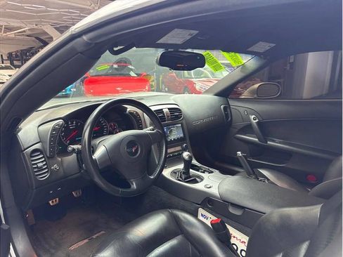 Used 2006 Chevrolet Corvette Z06 w/ Preferred Equipment Group image 10