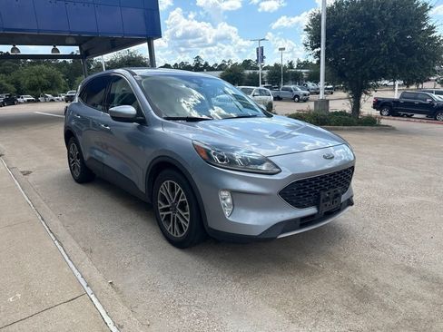 Used 2022 Ford Escape SEL w/ Technology Package FWD image 2
