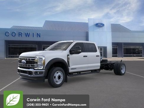 New 2026 Ford F550 4x4 Crew Cab image 2