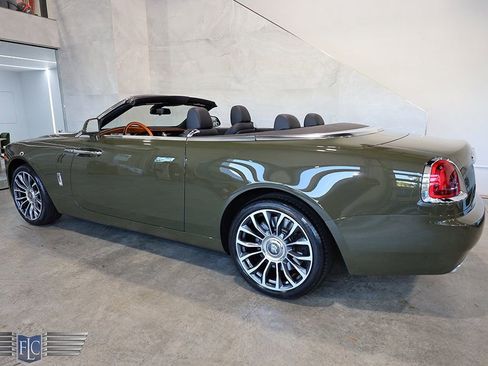 Used 2021 Rolls-Royce Dawn RWD image 45