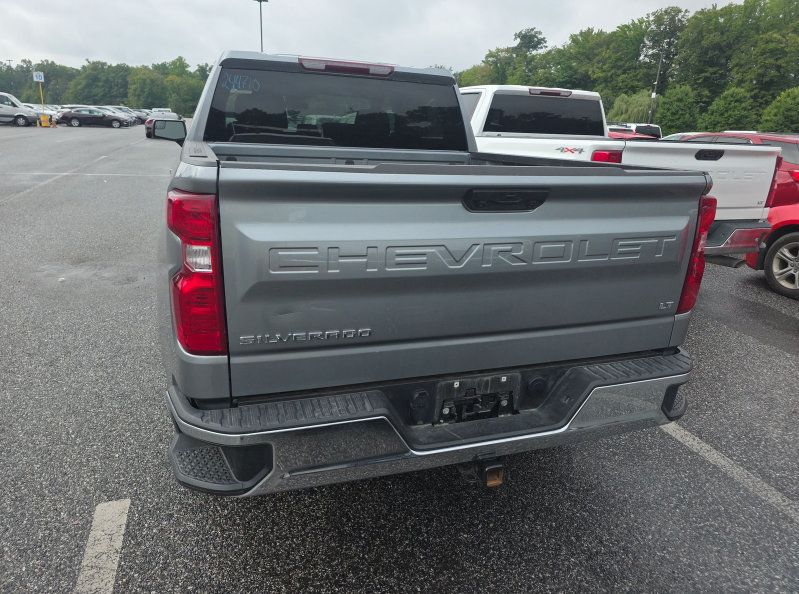 Used 2024 Chevrolet Silverado 1500 LT AWD/4WD image 5