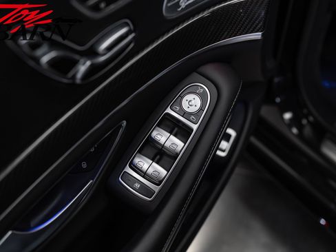 Used 2019 Mercedes-Benz S 63 AMG S 4MATIC Sedan image 21