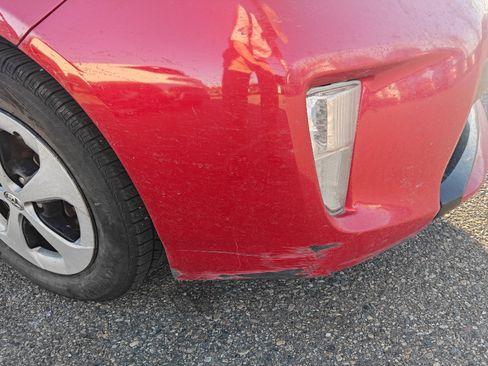 Used 2014 Toyota Prius Two image 30