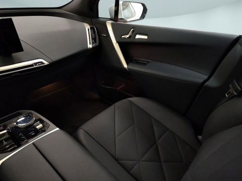 Certified 2025 BMW iX xDrive50 image 24