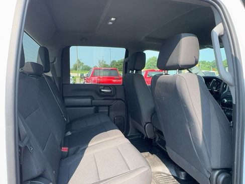 Used 2023 GMC Sierra 3500 Pro w/ Convenience Package AWD/4WD image 10