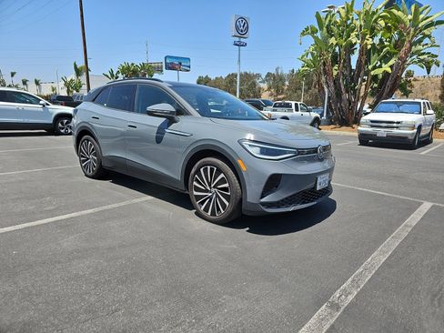 Used 2024 Volkswagen ID.4 S RWD image 3