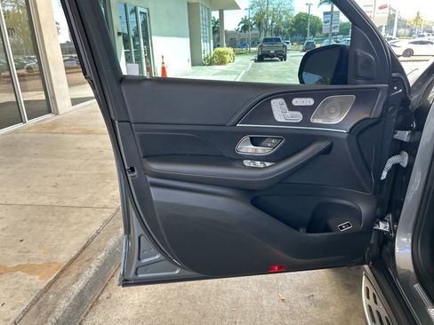Used 2023 Mercedes-Benz GLS 450 GLS 450 w/ AMG Line Exterior image 47
