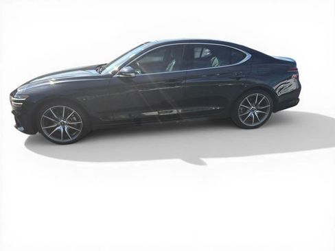 Used 2022 Genesis G70 2.0T w/ Prestige Package RWD image 7