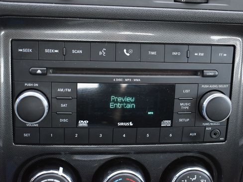 Used 2009 Dodge Challenger R/T w/ Sound Group RWD image 21