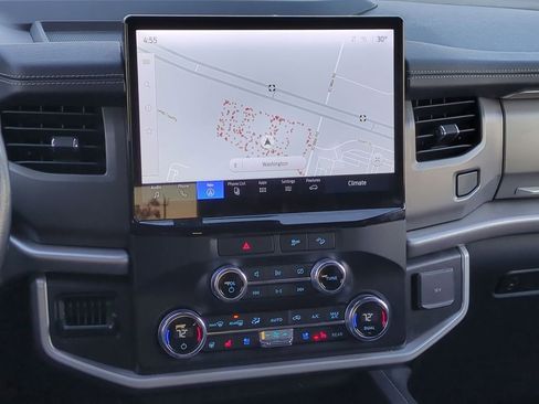 Used 2022 Ford Expedition Max XLT image 32