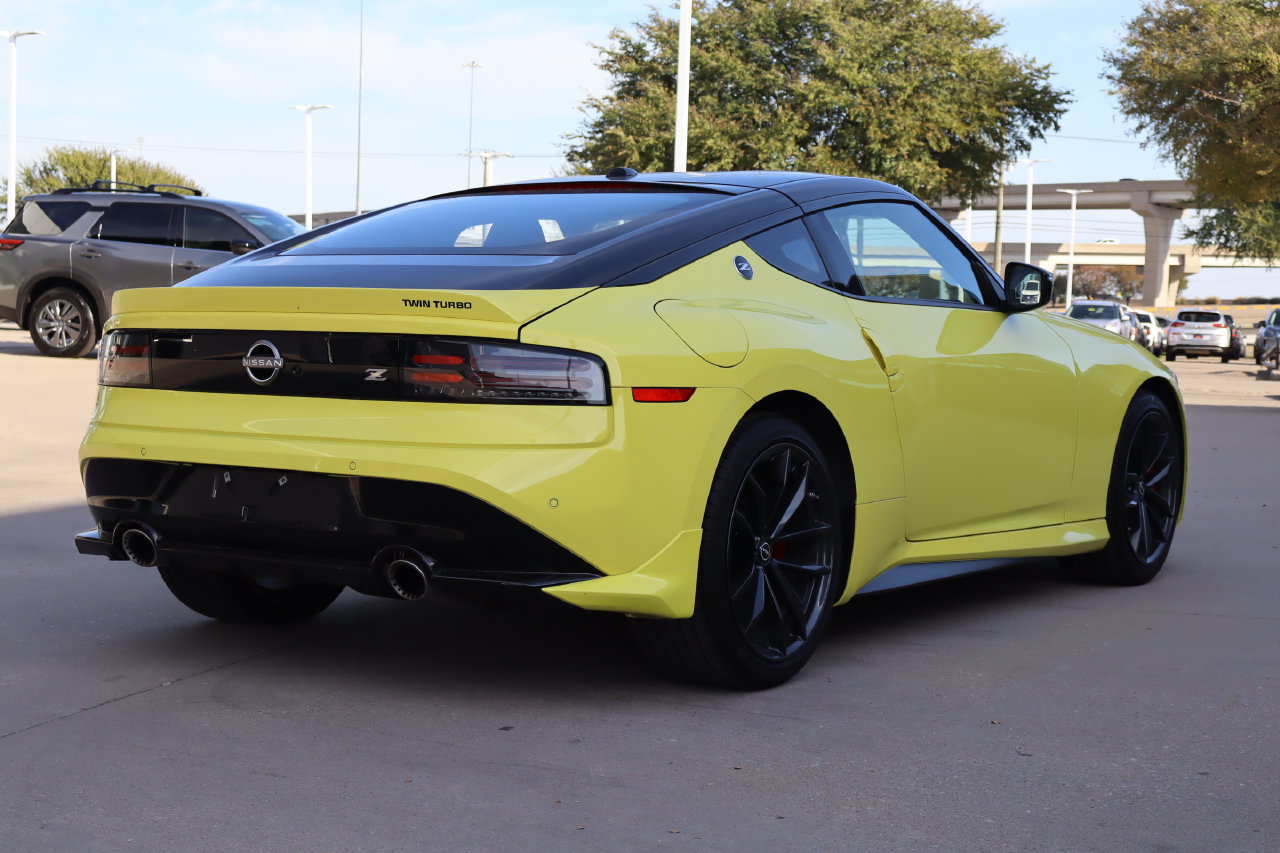 Used 2024 Nissan Z Performance w/ Floor Mat Package RWD image 3