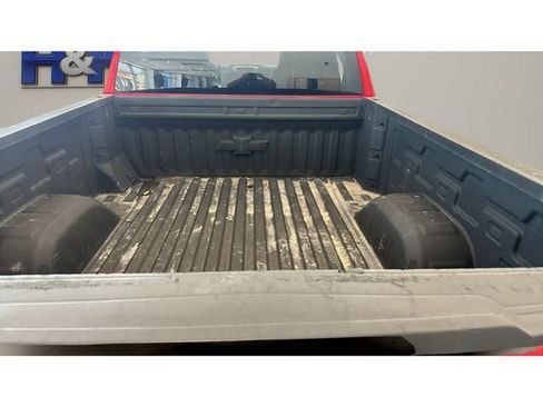 Used 2022 Chevrolet Silverado 1500 LT w/ Bed Protection Package AWD/4WD image 7