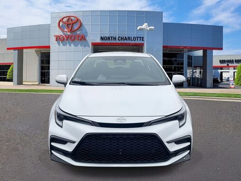 New 2026 Toyota Corolla SE image 3