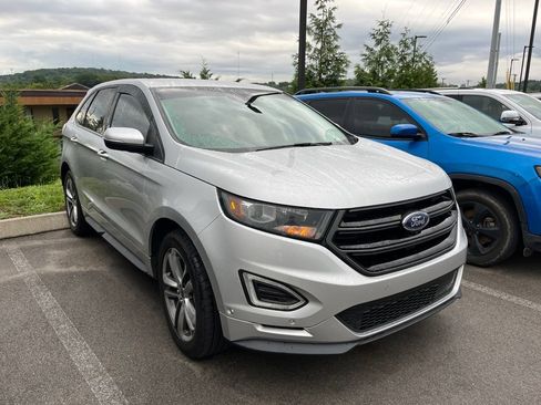 Used 2015 Ford Edge Sport w/ Equipment Group 401A FWD image 2