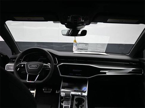 New 2026 Audi RS 6 performance image 10