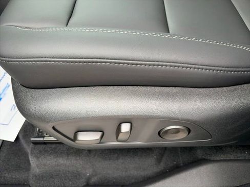 New 2026 GMC Acadia Elevation w/ Black Edition AWD/4WD image 19
