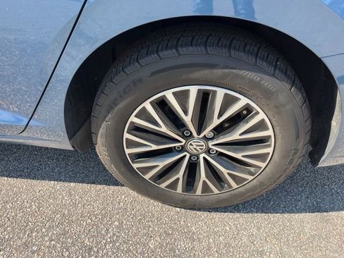 Used 2019 Volkswagen Jetta image 27