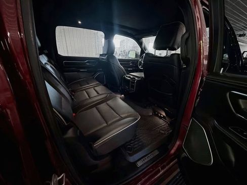 Used 2022 RAM 1500 Laramie AWD/4WD image 11