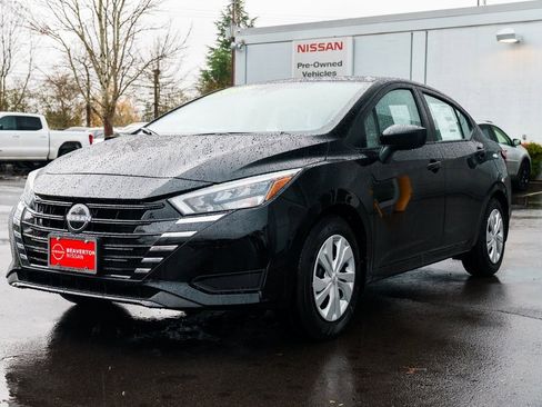 New 2025 Nissan Versa S image 3