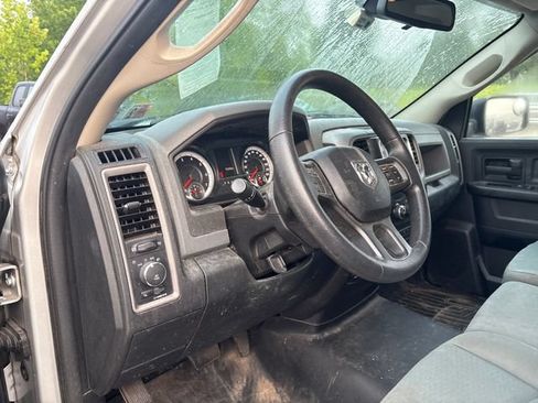 Used 2015 RAM 1500 Express AWD/4WD image 8