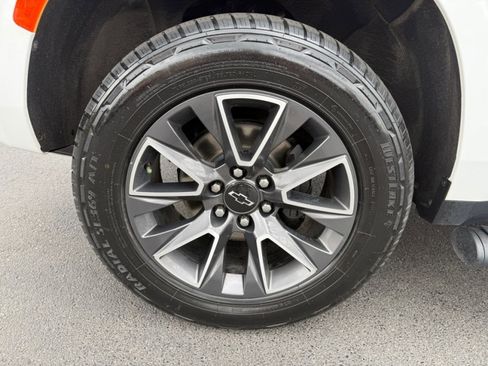 Used 2021 Chevrolet Tahoe Z71 w/ Z71 Signature Package AWD/4WD image 42