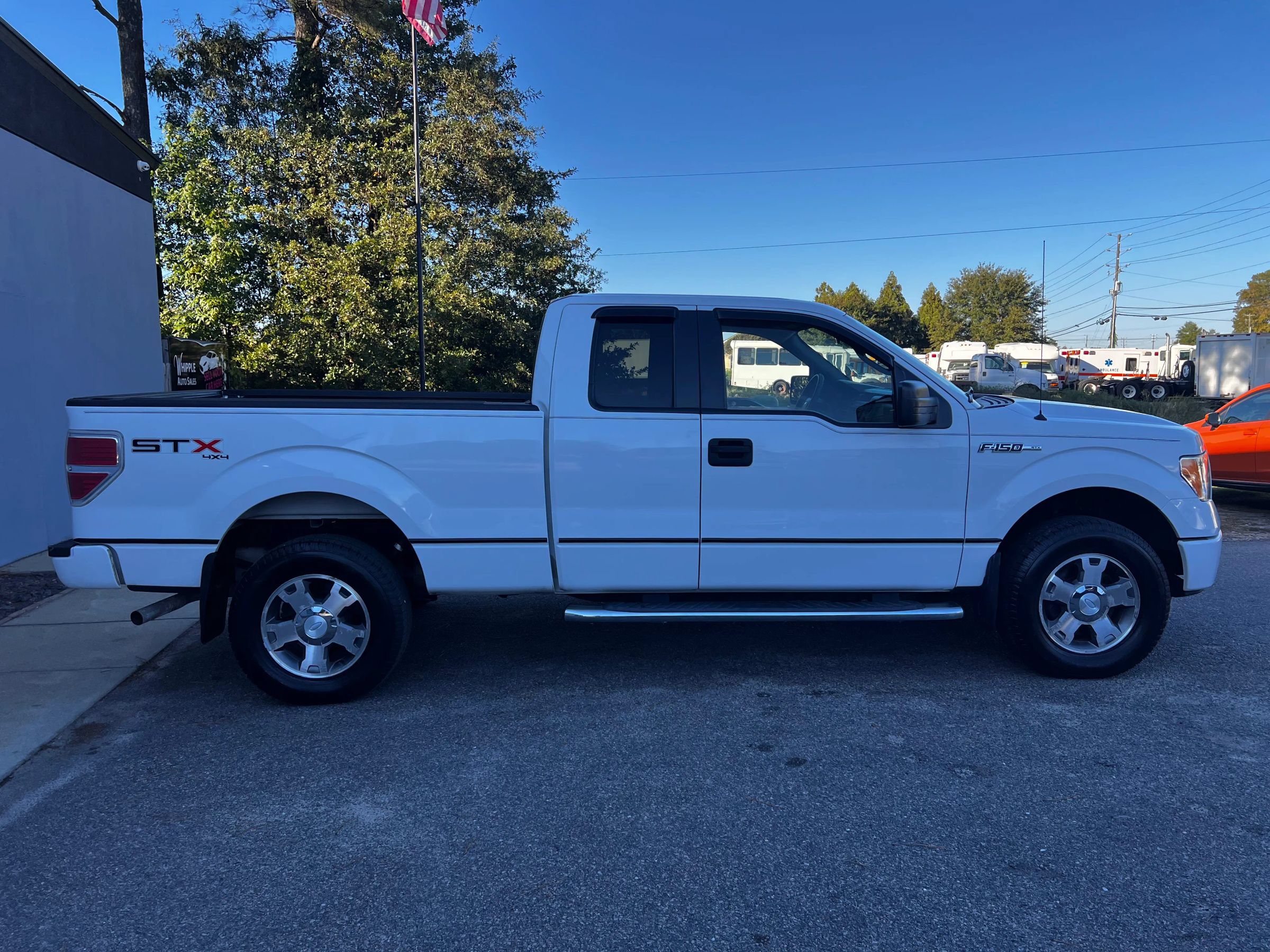Used 2010 Ford F150 STX AWD/4WD image 4