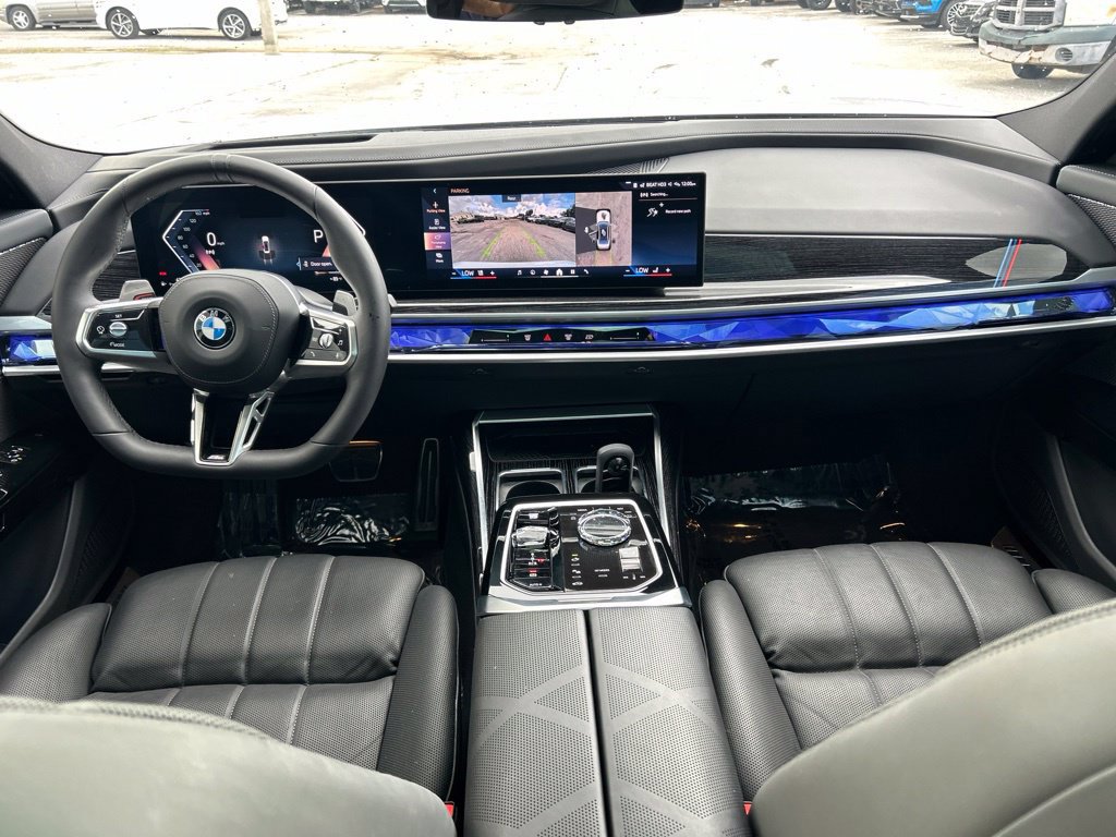 Used 2026 BMW 740i RWD image 33