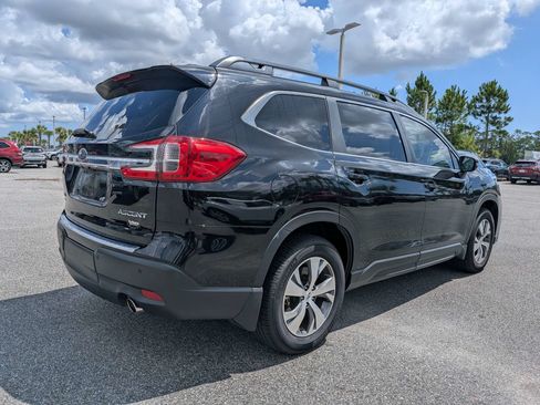Certified 2023 Subaru Ascent Premium w/ Convenience Package AWD/4WD image 4